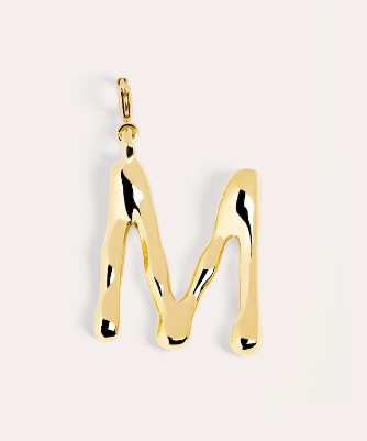 SINGULARU Charm Letter XL aleación de metales bañado en oro Letra M
